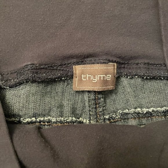 Thyme Maternity Dark Wash Jeans - Picture 5 of 12